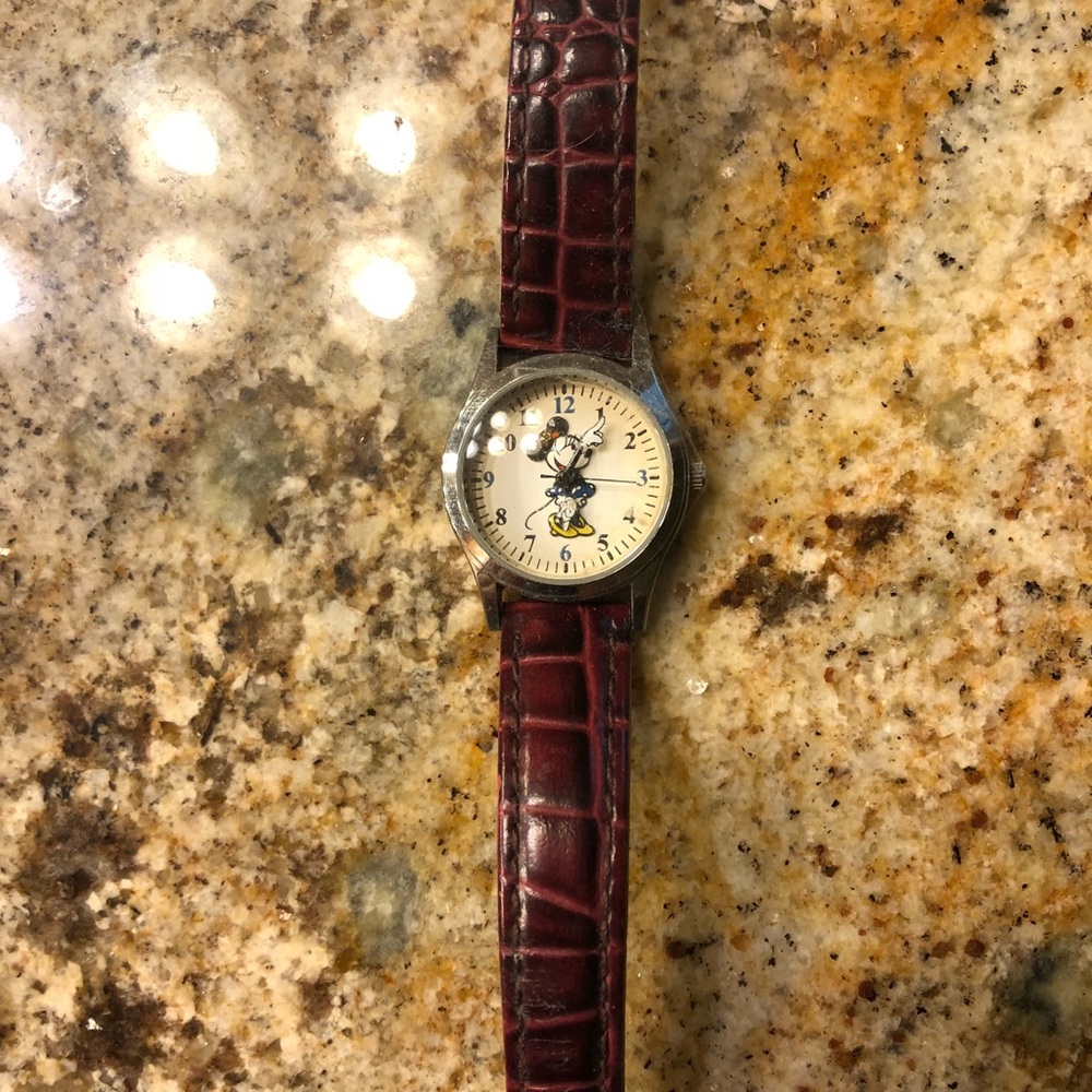 Minnie Mouse authentic Disney parks watch